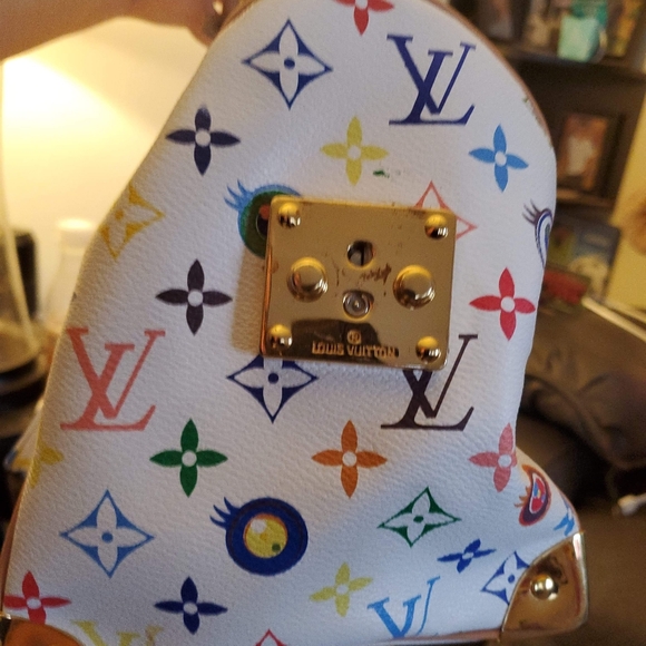 Louis Vuitton purse - Picture 3 of 4